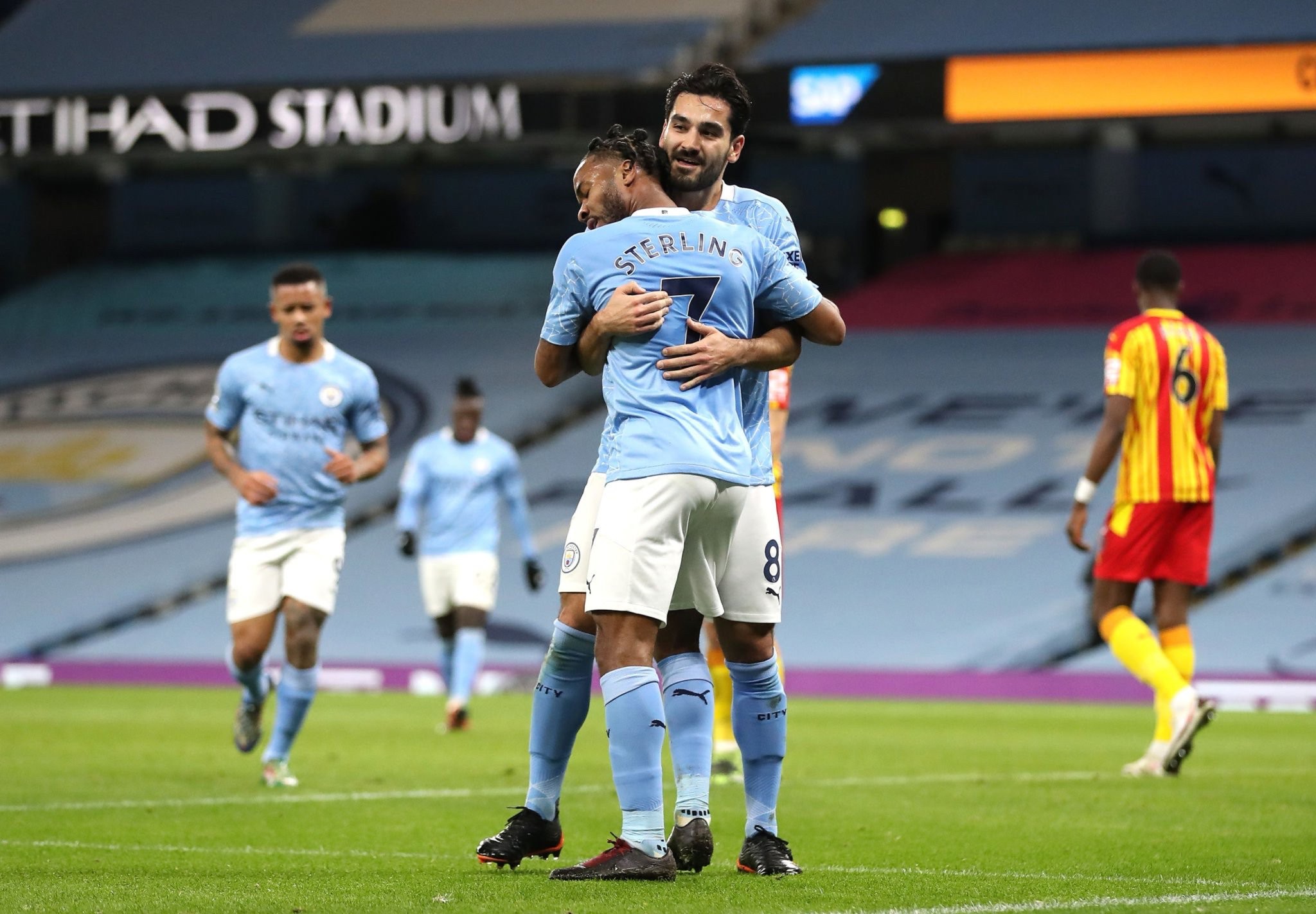 界甚至质疑 界甚至质疑